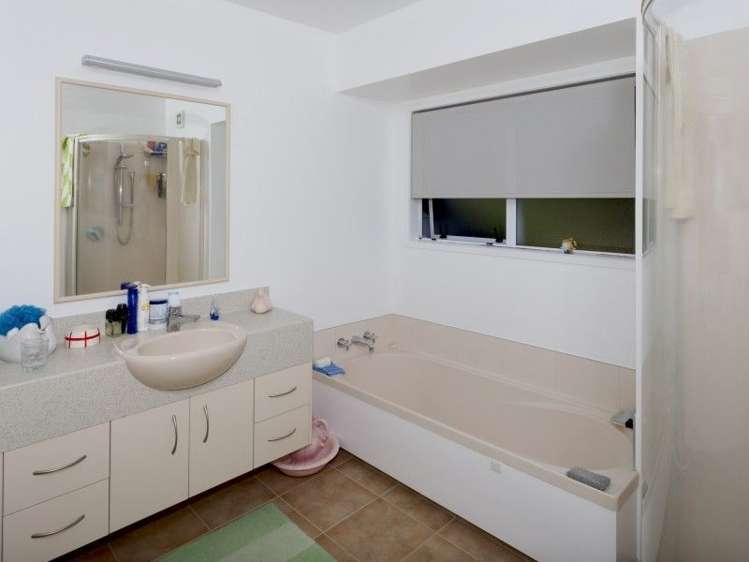 36 Rewa Rewa Vall Tairua_11