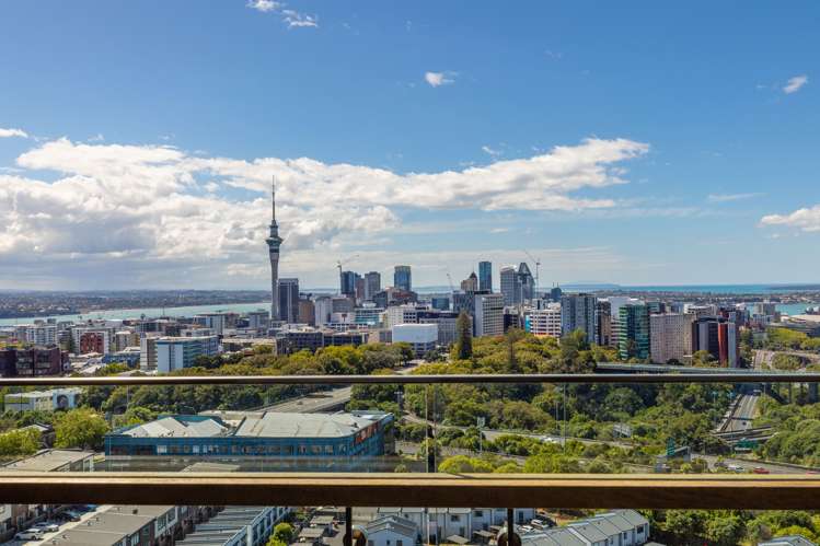 1102/5 Hohipere Street Grafton_18