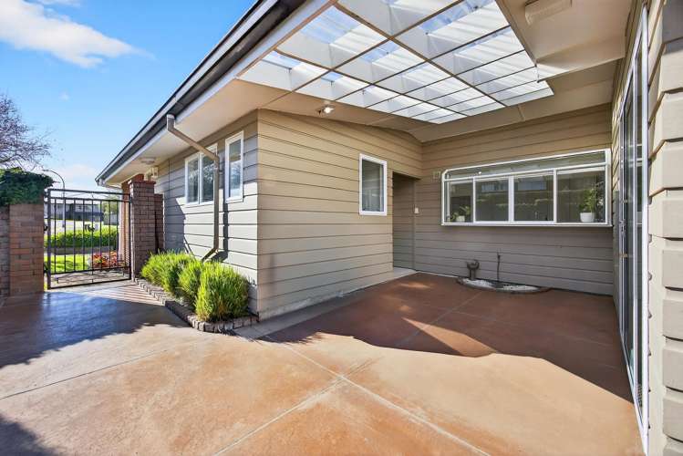 8 Blue Gum Rise Sunnyhills_28