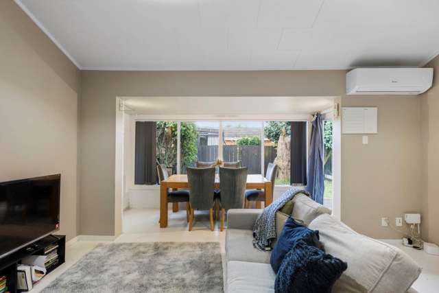 4/3 Alana Place Mount Wellington_1