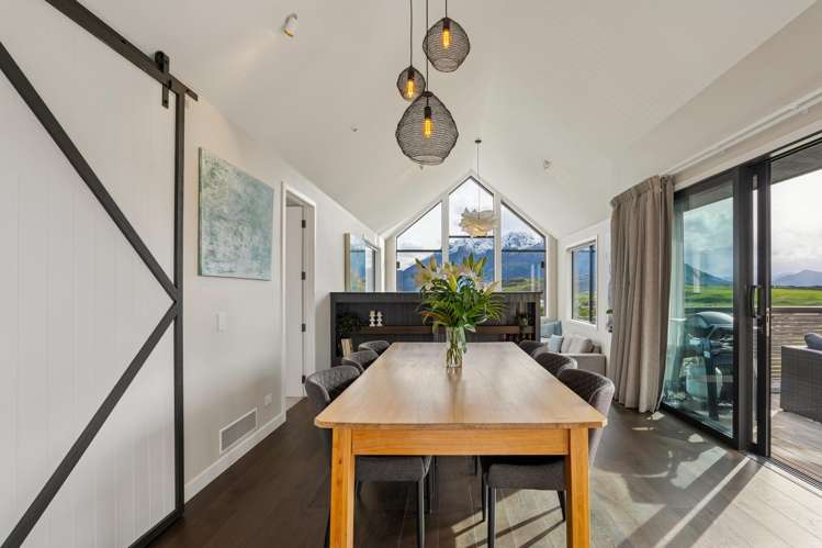 4 McKellar Drive Jacks Point_10