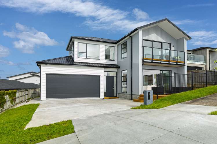 8 Canoe Lane Riverhead_5