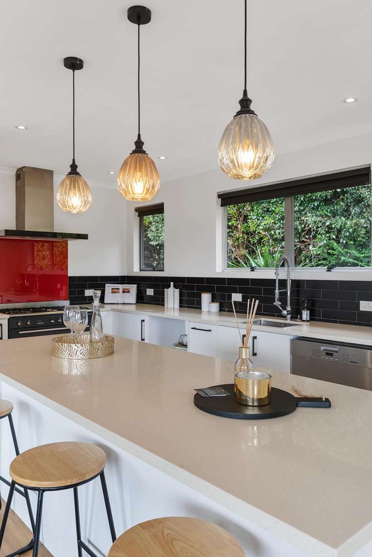 47 Waitakere Road Waitakere_30