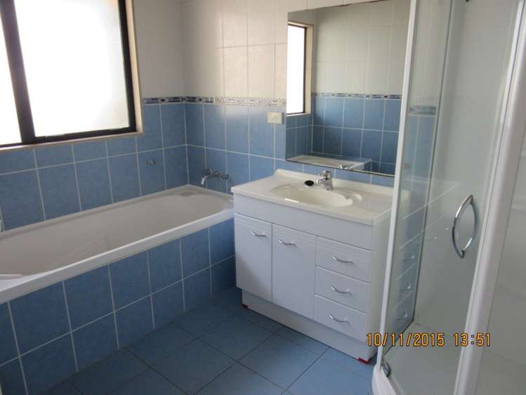 139 Roberta Crescent Orewa_11