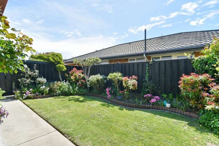 1 Castle Way Beckenham_21
