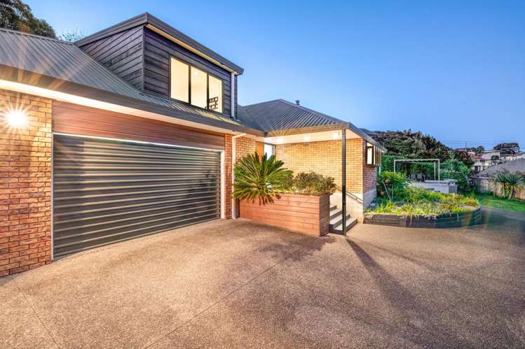 99 Waldorf Crescent_0