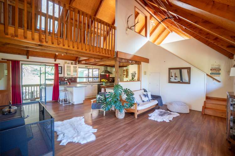 942 Finnis Road Pohangina_1