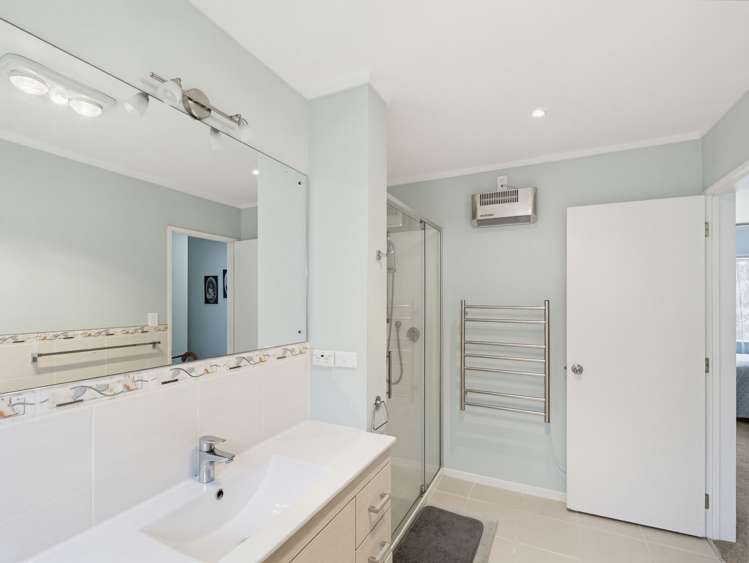 21b McGowan Place Orewa_19