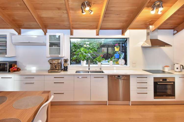 2/112 Litten Road Cockle Bay_6