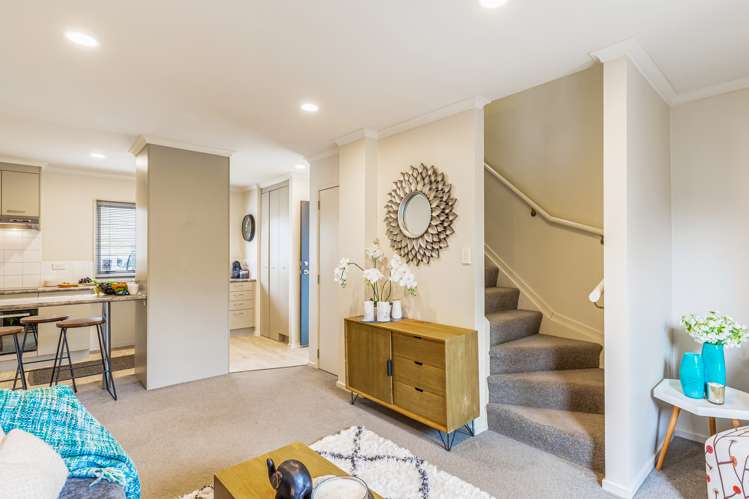 7/4 Keeling Road Henderson_5