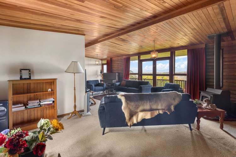 73 Attwood Road Paremoremo_5