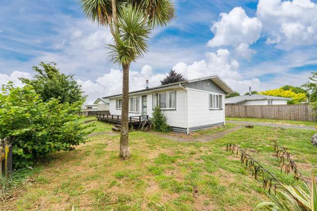 2 Toi Grove Turangi_1