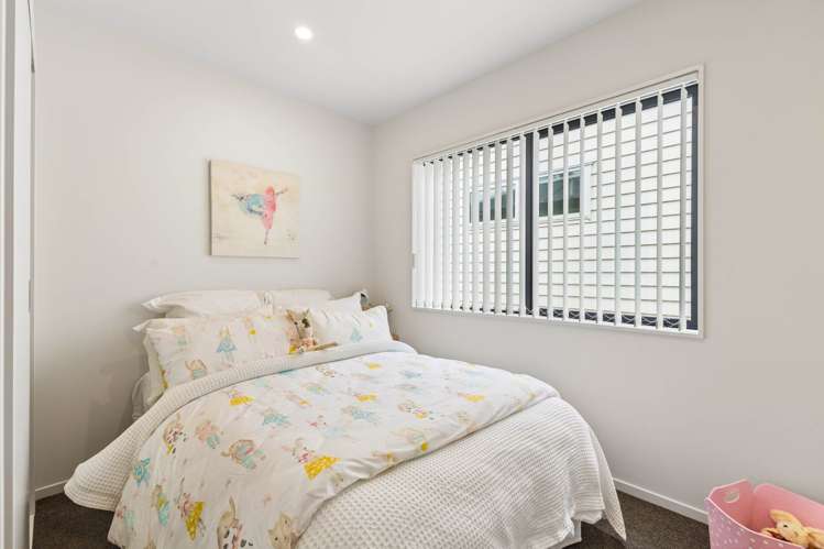 60 Matawhanga Drive Wattle Downs_13