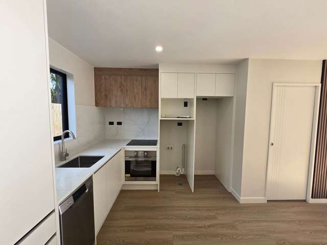 Brand New 2BED Townhouse | Stylish, Sunny & Secure