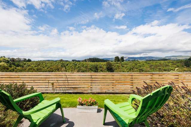 132 Johnstone Drive Fitzherbert_1