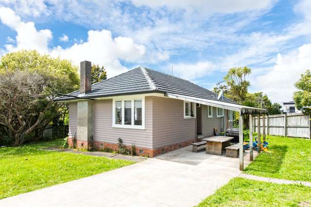 27 Paton Avenue Te Atatu South_1