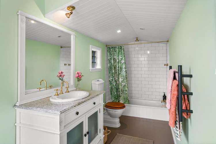 342 Le Bons Bay Road Le Bons Bay_18