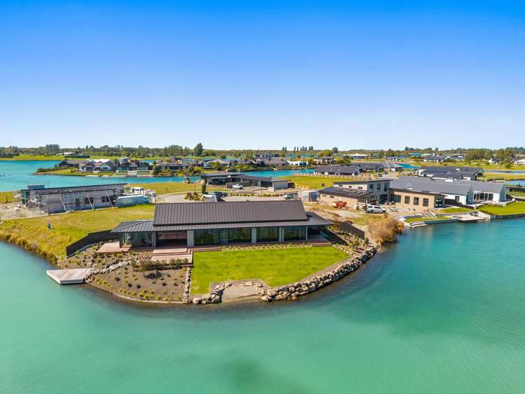 25 Bridgewater Quay Lake Hood_41