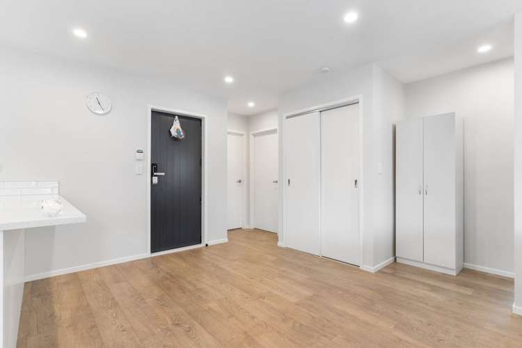 10A Kaimai Avenue Massey_6