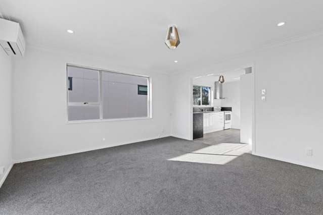 2/17 Frank Street Papanui_4
