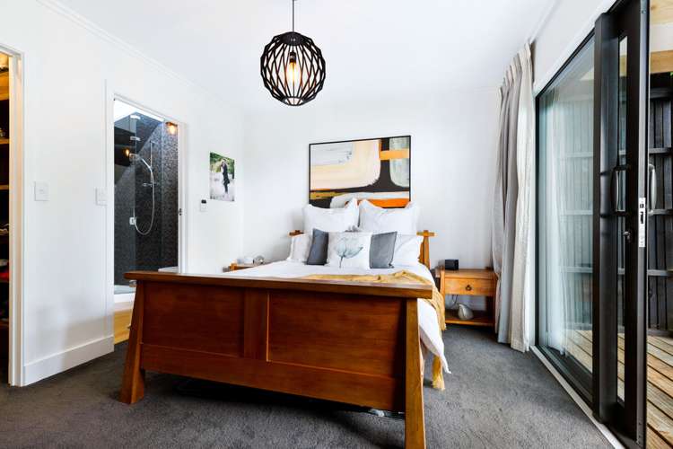 52 Kauri Point Road Laingholm_14