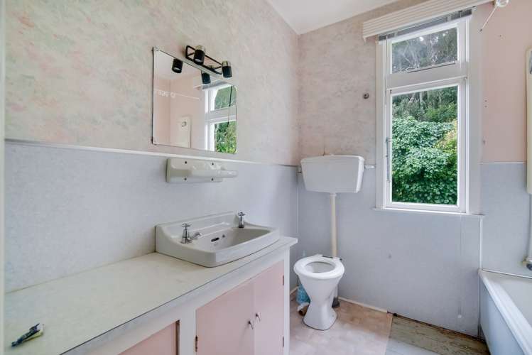 227 Tukapa Street Westown_14