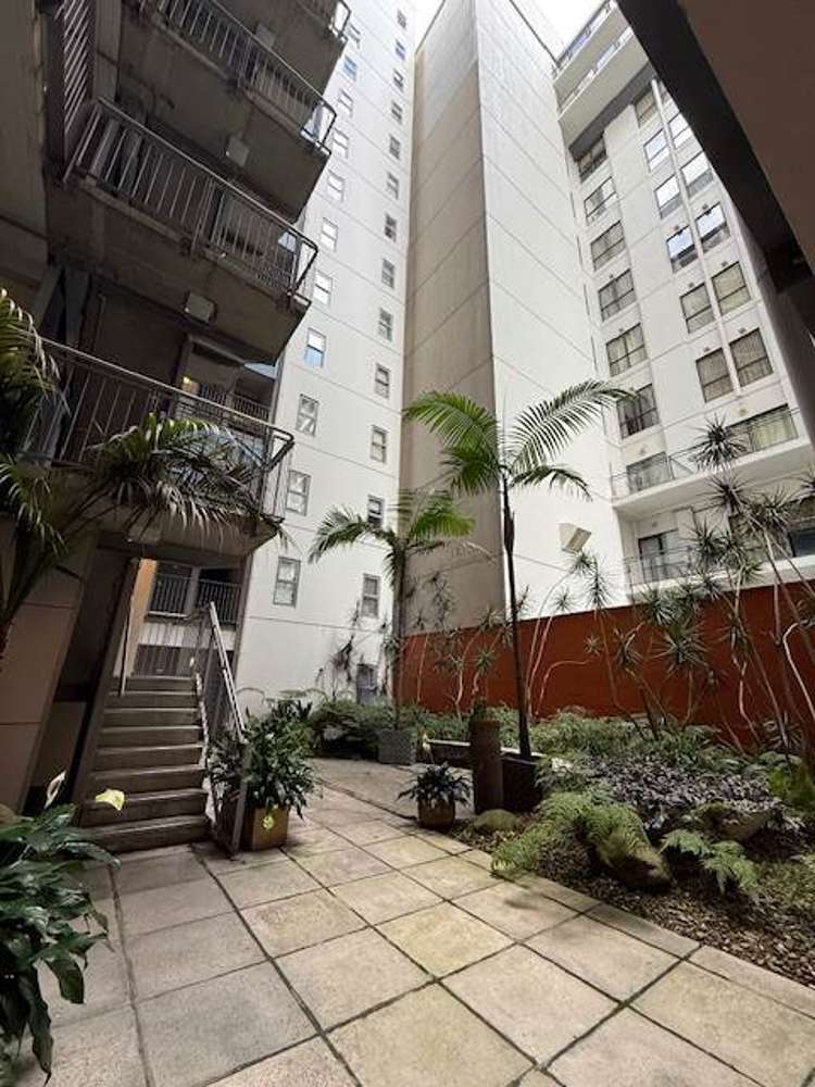 907/17 Vogel Lane City Centre_1