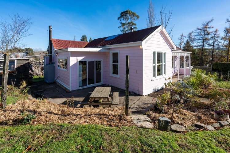 36 Pensher Street and 18 Ashburn Street Lawrence_25