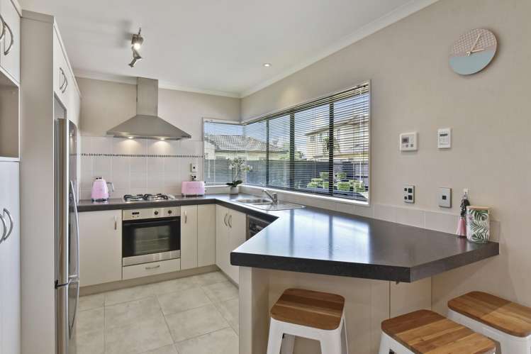 17 Belfry Place Wattle Downs_5