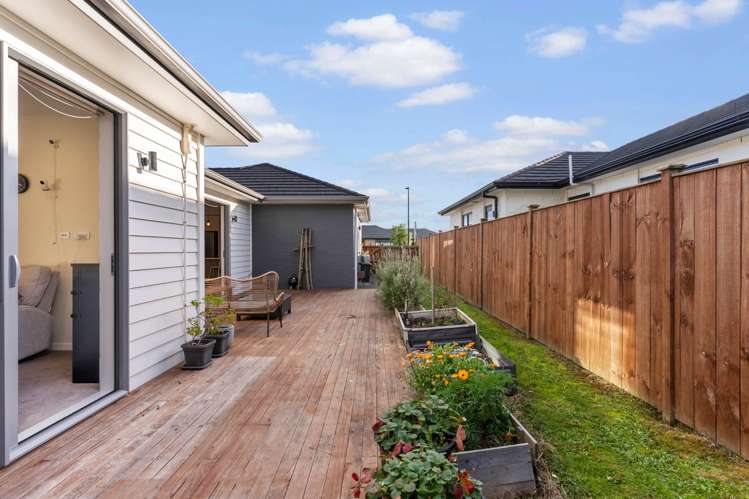9 Holcroft Street Papakura_32