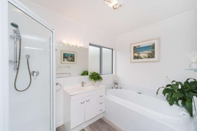 29 La Lena Grove Fitzherbert_15
