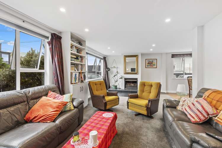 101 Apu Crescent Lyall Bay_3