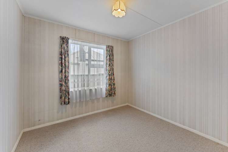 4 Heath Street Wainuiomata_13