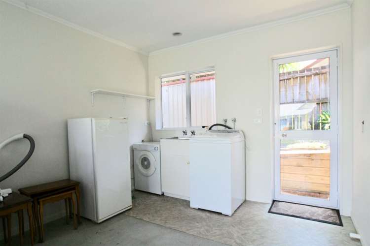 1/21 Stewart Gibson Place Manurewa_10