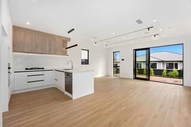 80C Tukutata Crescent Milldale_2