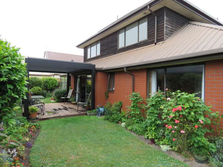 7 Derenzy Place Avonhead_13