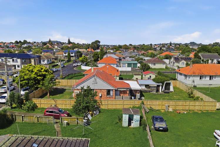 24 Parkinson Avenue Mount Roskill_19