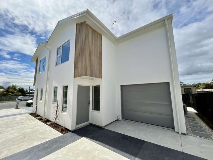 28B Bletsoe Avenue 10222_10