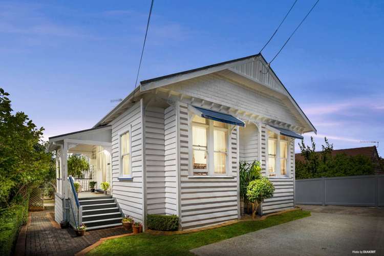 9 Miro Road Greenlane_1