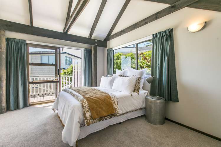 48 Hadfield Street Beach Haven_13