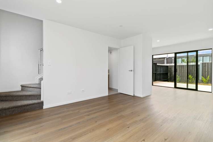 10, 11, 8/108 Mahia Road_3