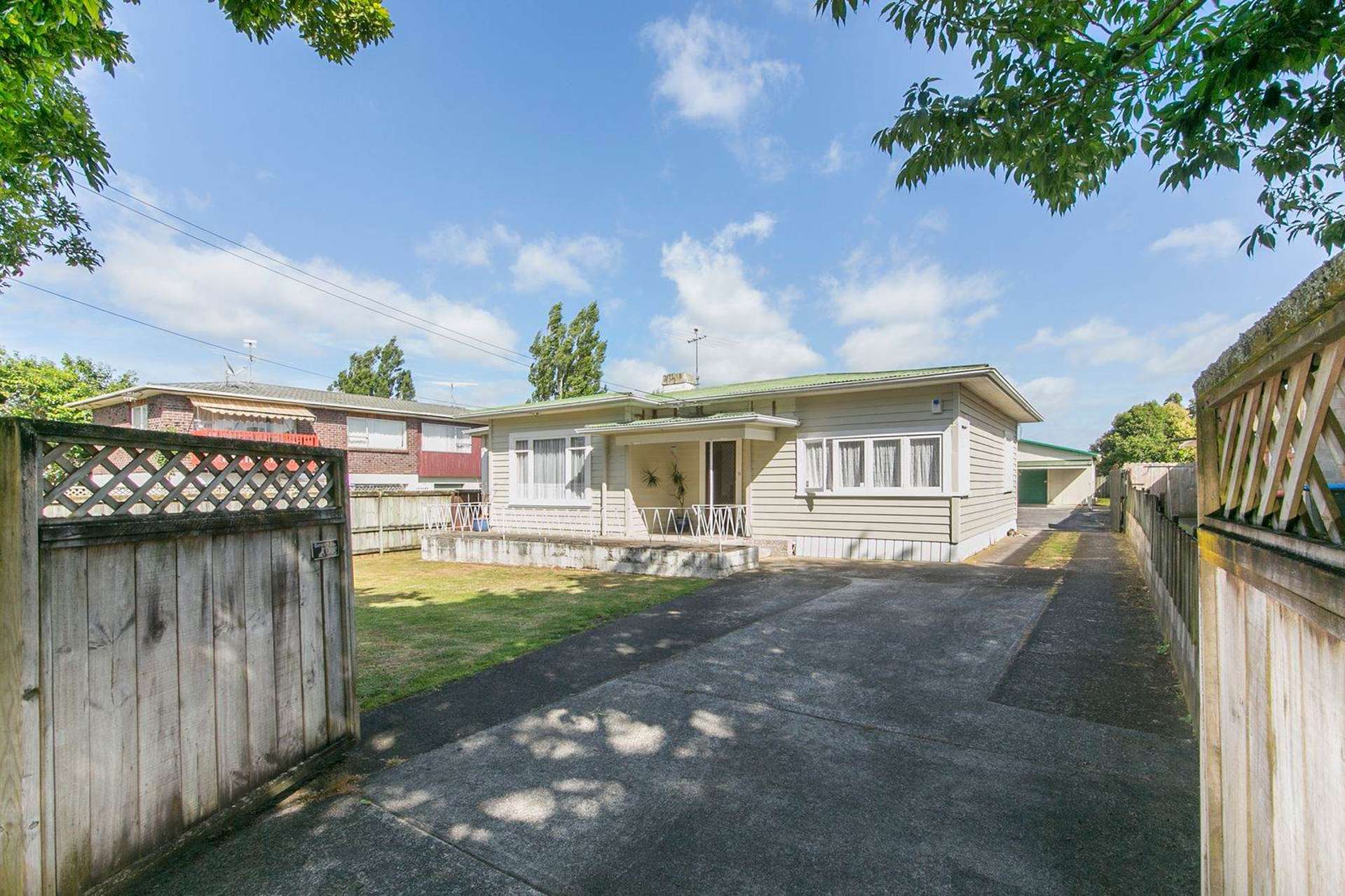 13 Preston Avenue Mount Albert_0