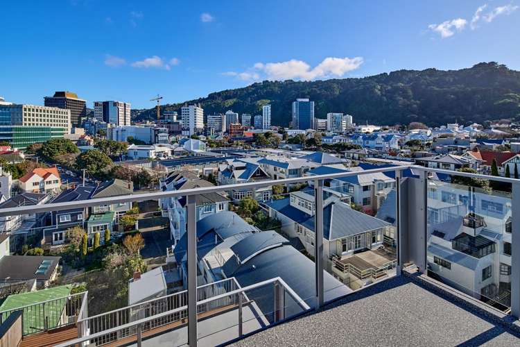 3/125 Thorndon Quay_5