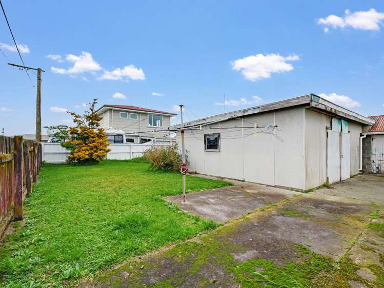 44 Haydon Street Roslyn_26