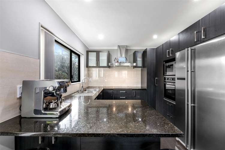 3b Orams Road Hillpark_6