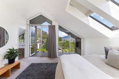 10/8 Humphrey Street_4