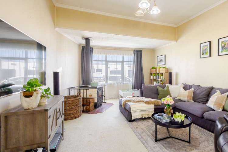 8 Russell Street Otane_7