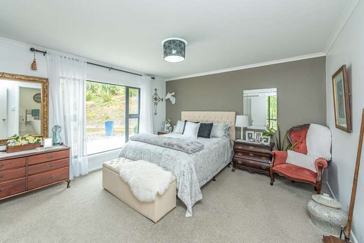 122a No 2 Line Okoia_8