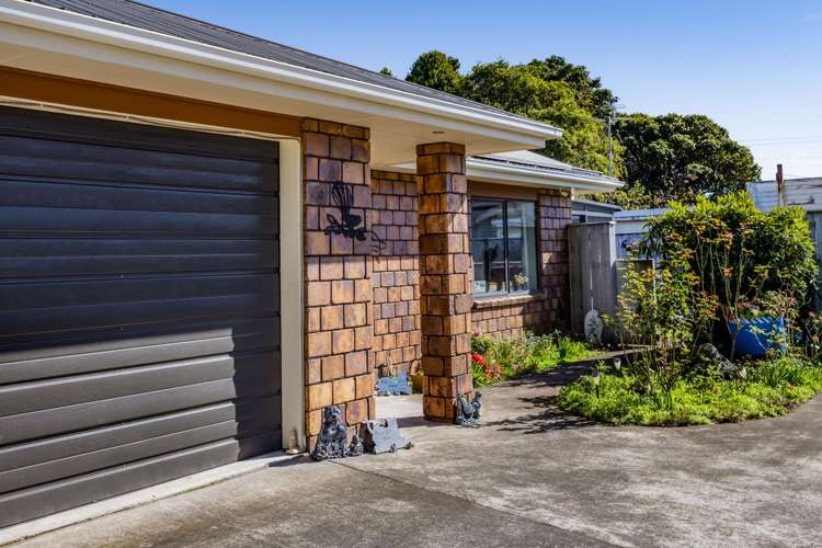 69 Egmont Street Hawera_22