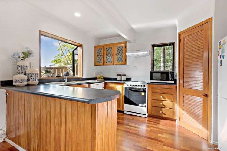 3/12 Alverston Street Waterview_4